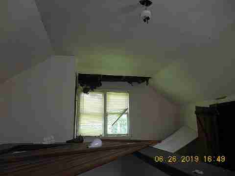 10035 Montrose (26)_m.jpg